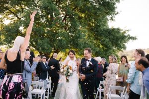 Red hill wedding at Tucks winery